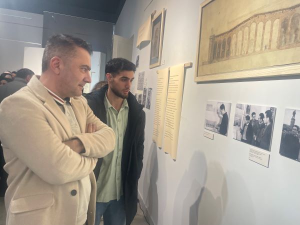 Martin-Miqaelyan-100-11-LN.jpg 300x400