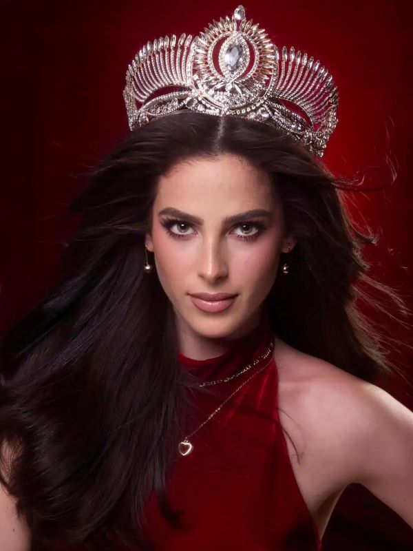 Miss-Universe-2025-1-LN 300x400