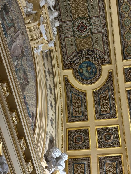 Széchenyi Thermal Baths-2-LN.jpg 300x400