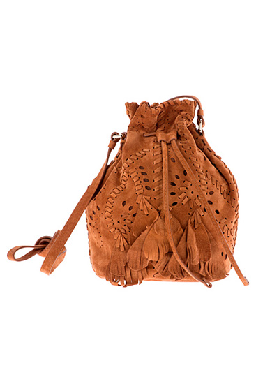 600x580