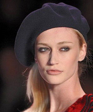 beret-7-1-LN.jpg 600x580