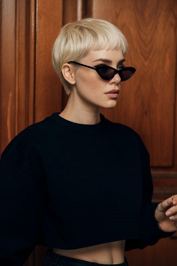 bob-2026-5-LN.jpg 300x400